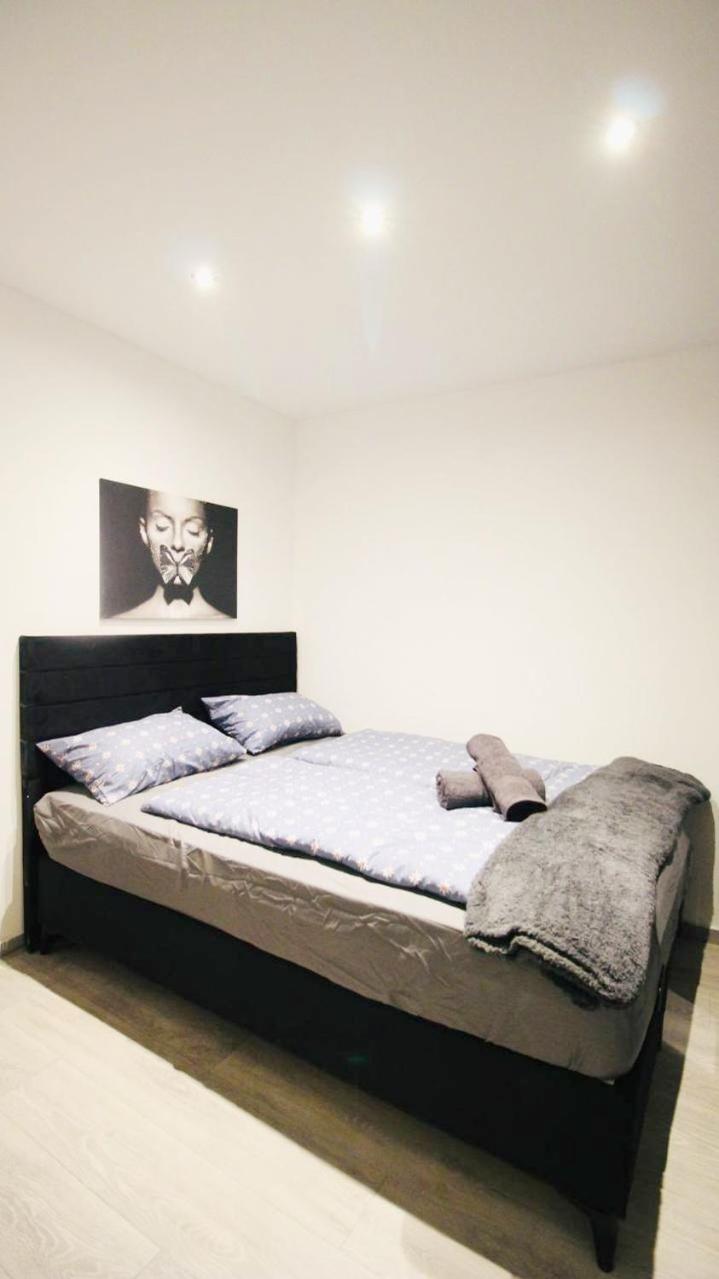 Comfortable Rooms In Akh Area Viena Exterior foto