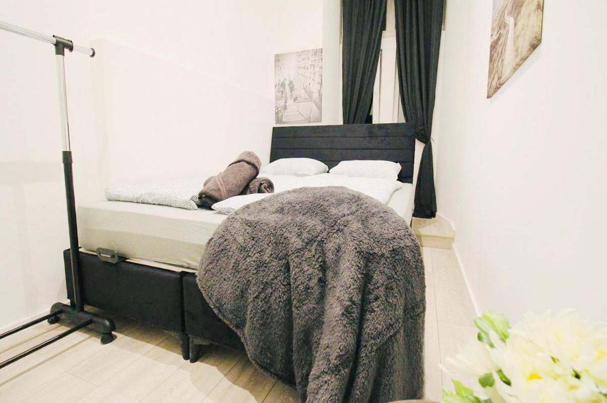 Comfortable Rooms In Akh Area Viena Exterior foto