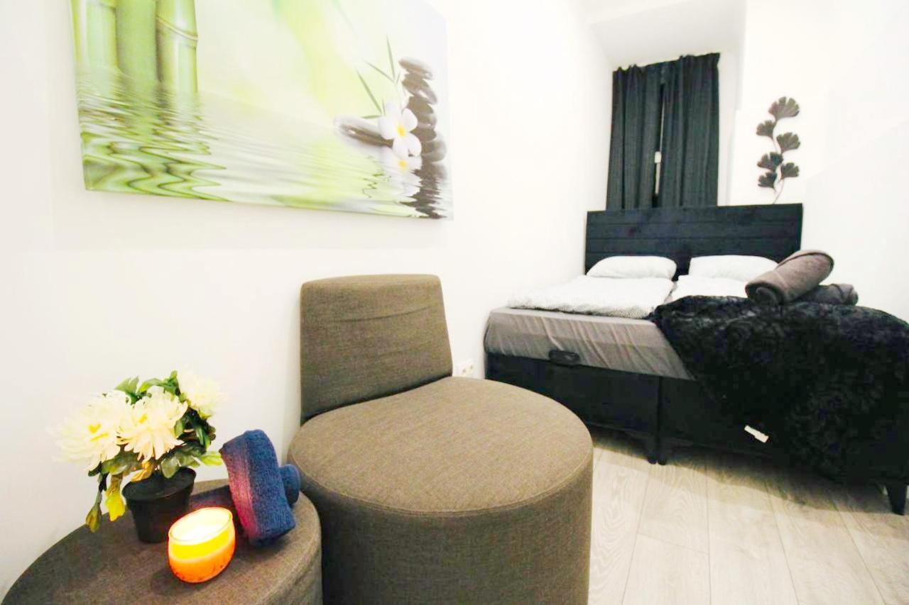 Comfortable Rooms In Akh Area Viena Exterior foto
